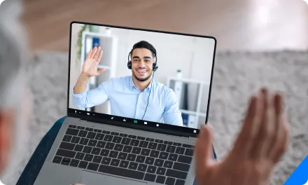 Online-Beratung per Laptop – JTL Servicepartner im Kundengespräch